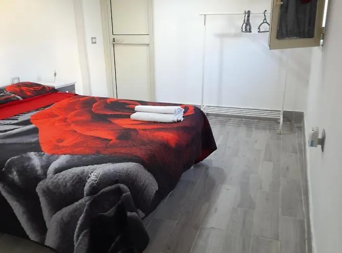 Pensión La Dependance Di Marcello Centro Nápoles